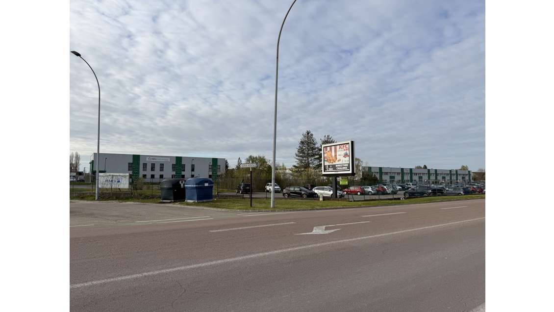 AV terrains sur axe passager agglo Troyes