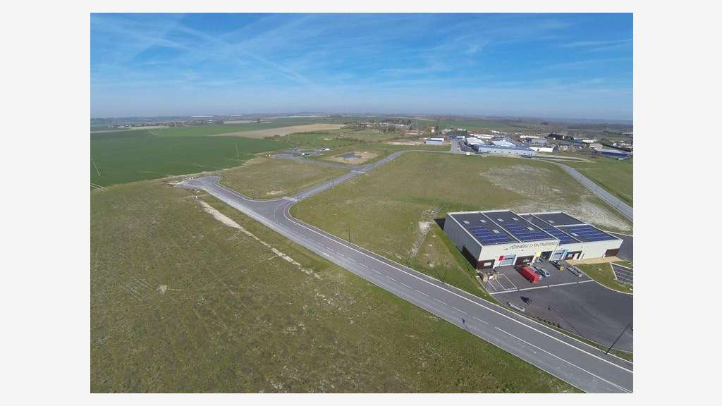 À vendre terrains de 4 925m² à 6 438m² à Vouziers 