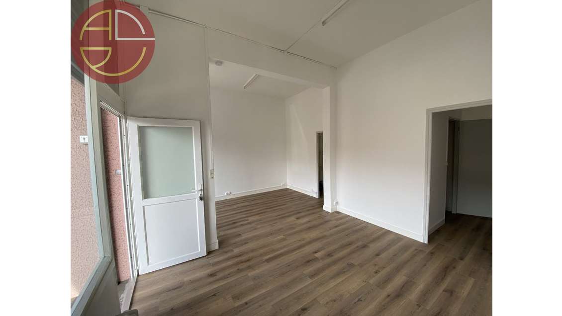 Vend local / bureaux 55m² à Toulouse Cartoucherie