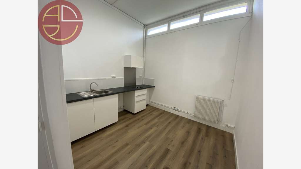 Vend local / bureaux 55m² à Toulouse Cartoucherie