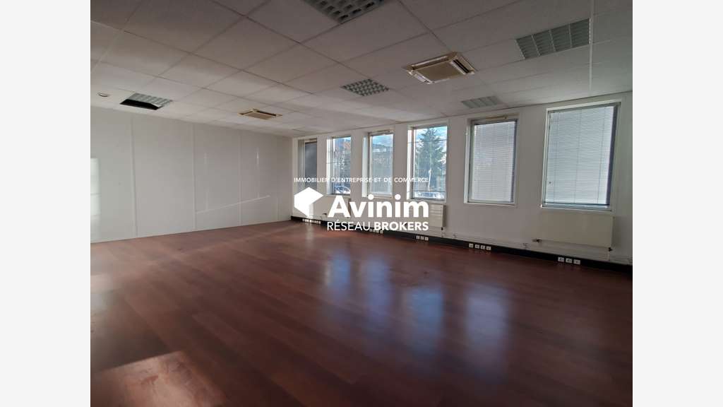 AV plateau de bureaux 737m² Technopôle d’Archamps