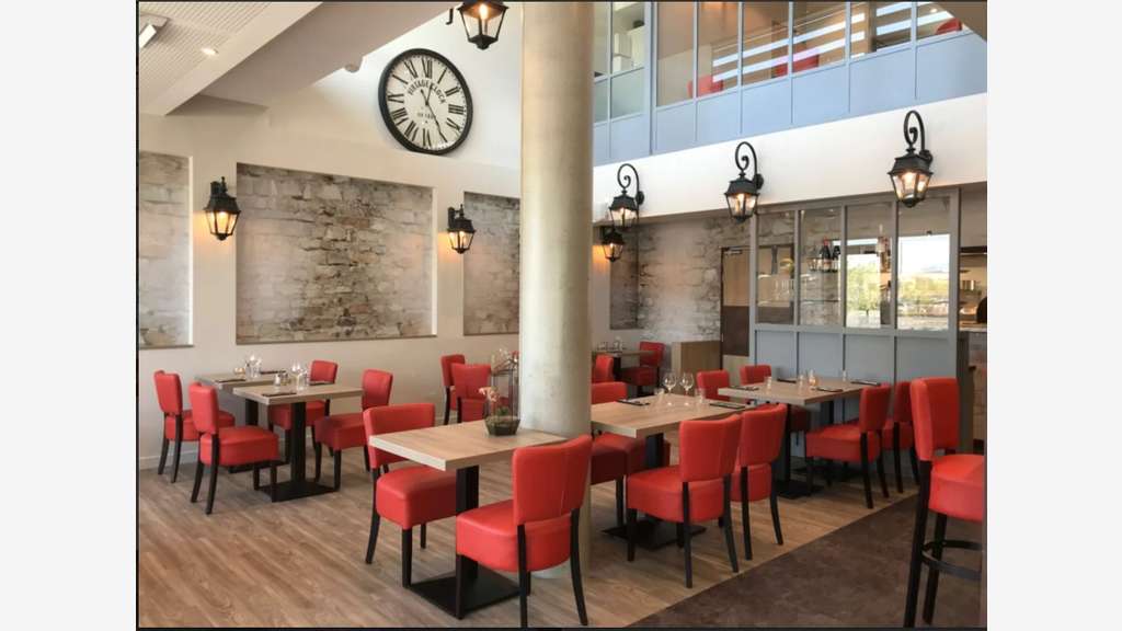 DAB local commercial 211m² zone comm à Annecy 