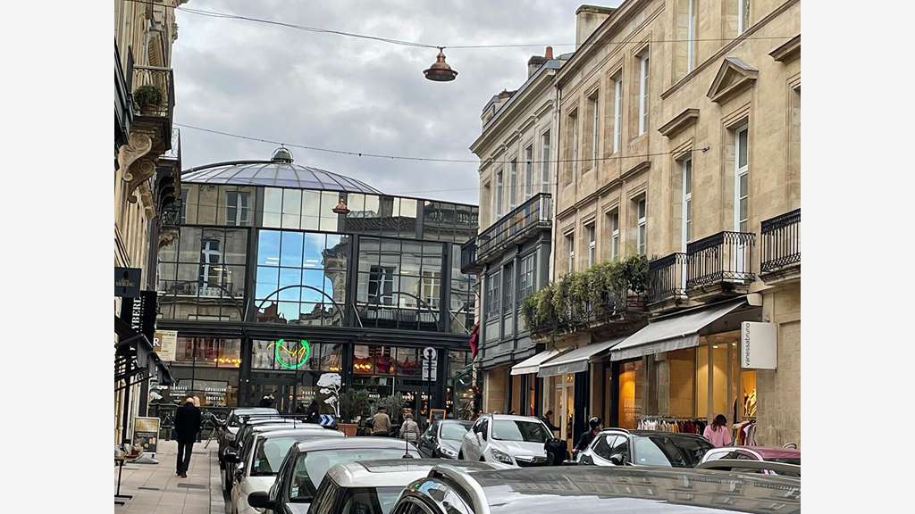 DAB local commercial 130m² Bordeaux Triangle d'Or