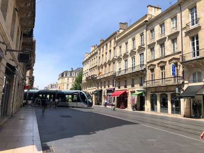 DAB local commercial 50m² à Bordeaux Triangle d'Or