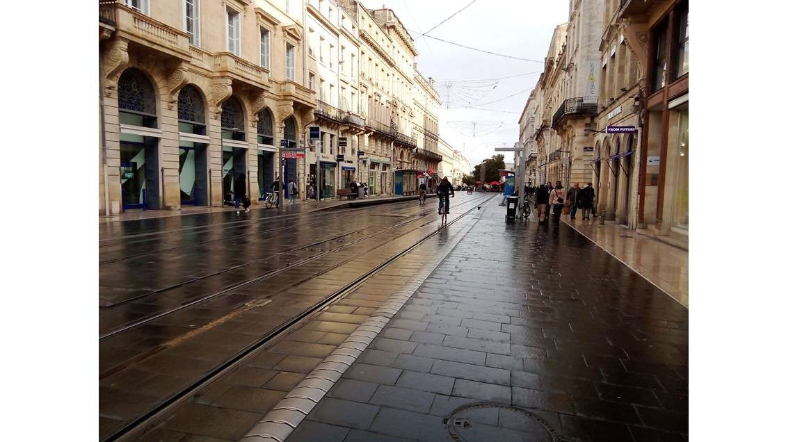 Bail à céder local rénové à Bordeaux Triangle d'Or