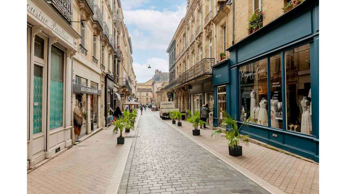 Bail à céder 38m² rue piétonne Bordeaux centre 