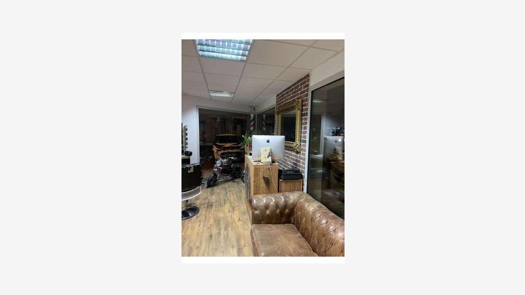 DAB local commercial 46m² aux Angles