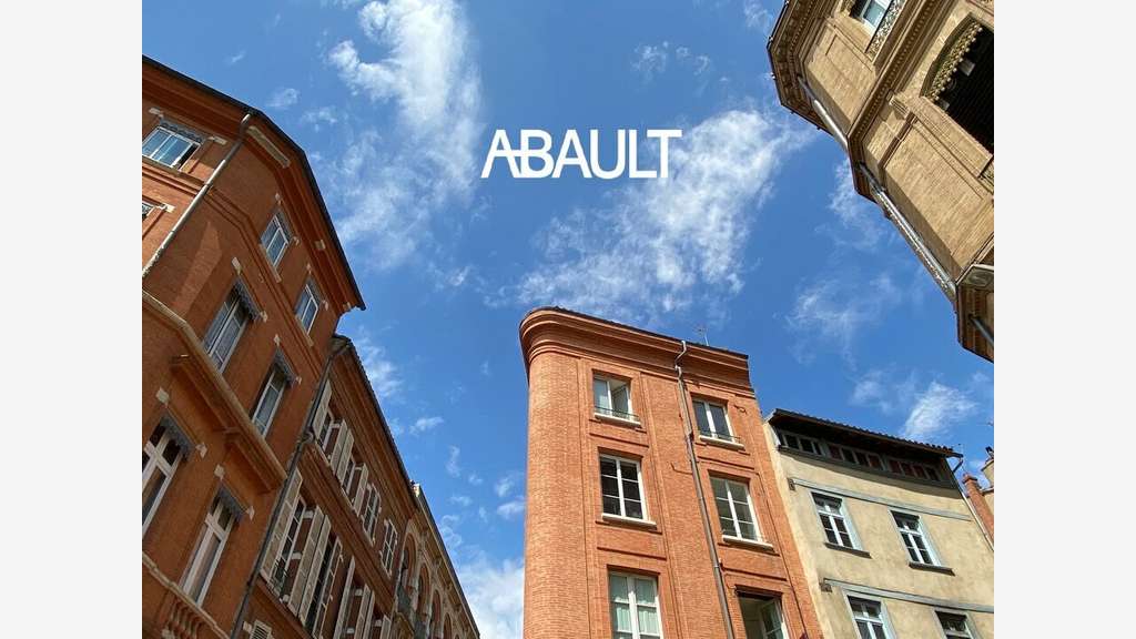 Superbe boutique en angle à louer à Toulouse