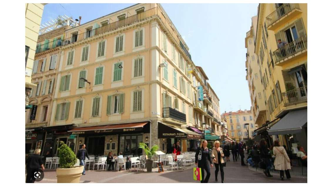 DAB local commercial 110m² rue piétonne à Cannes