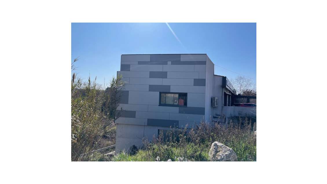 CDAB commerce 228m² Marseille St Antoine 13015