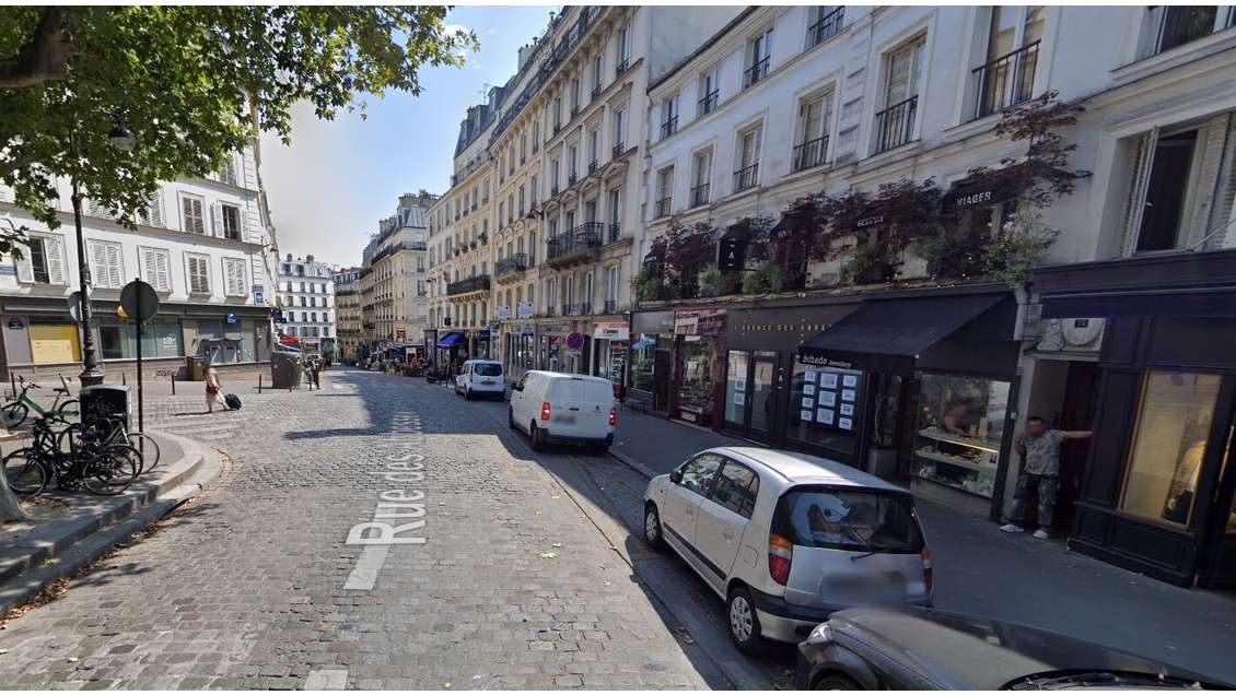 DAB local 50m² empl N°1 touristique à Paris 75018