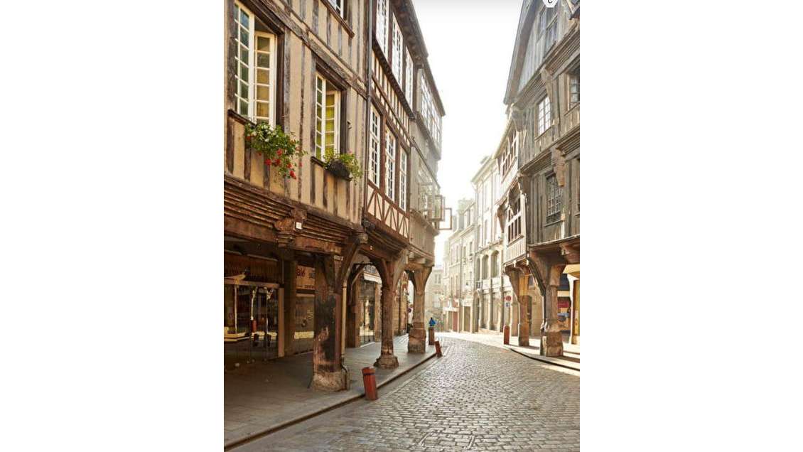 Droit au bail 180m² centre historique de Dinan