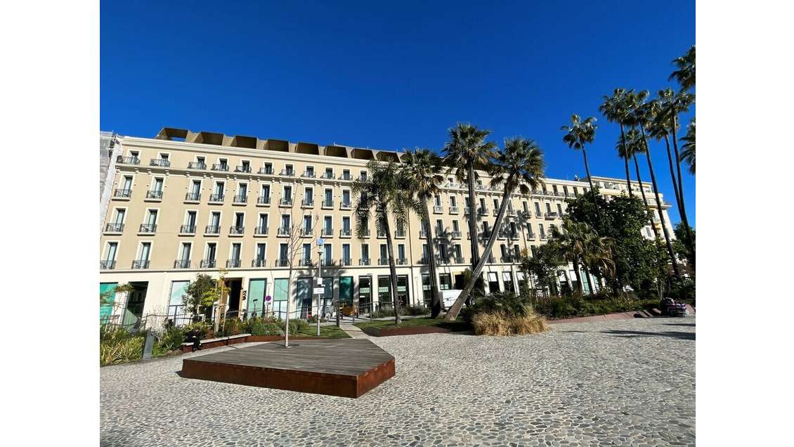 DAB local commercial 166m² belle façade à Nice