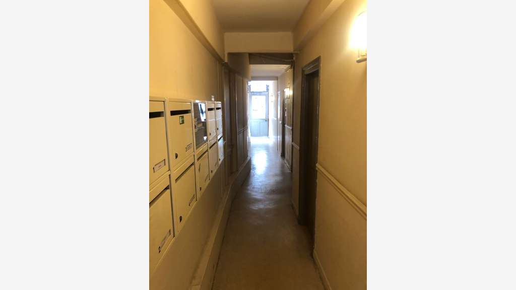DAB local 38m² empl N°1 à Versailles  Rive Droite