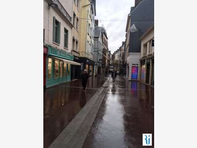 Cède droit au bail de 45m² d'angle à Rouen centre