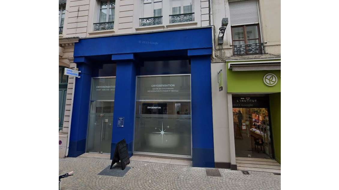 Location local  151m² grande rue de Vaise