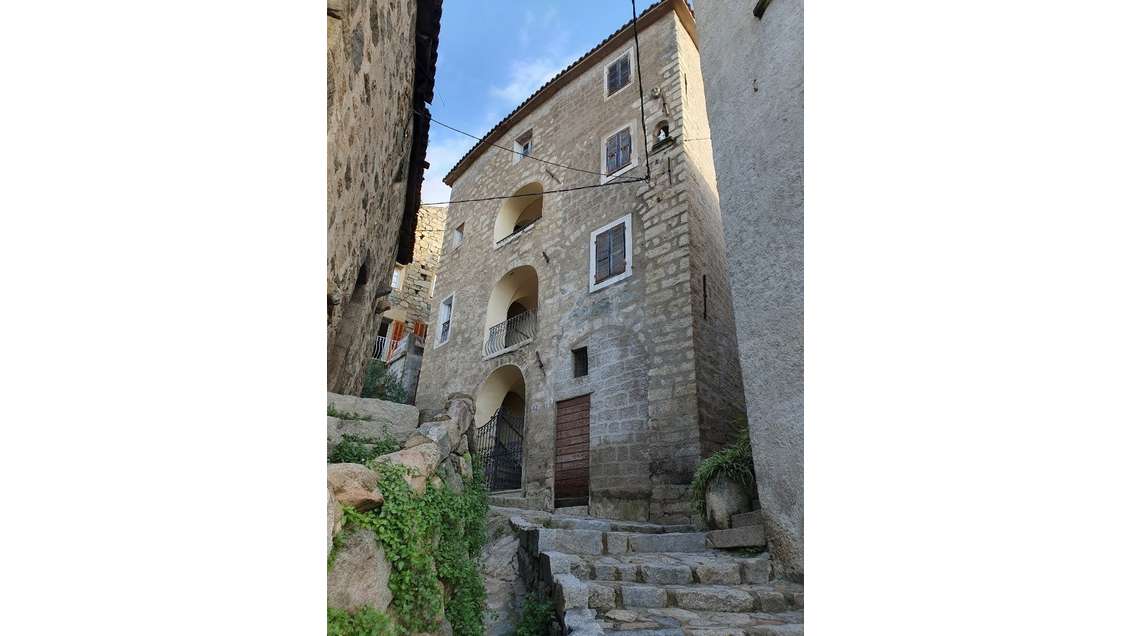 A louer-Bail commercial hôtelier immeuble