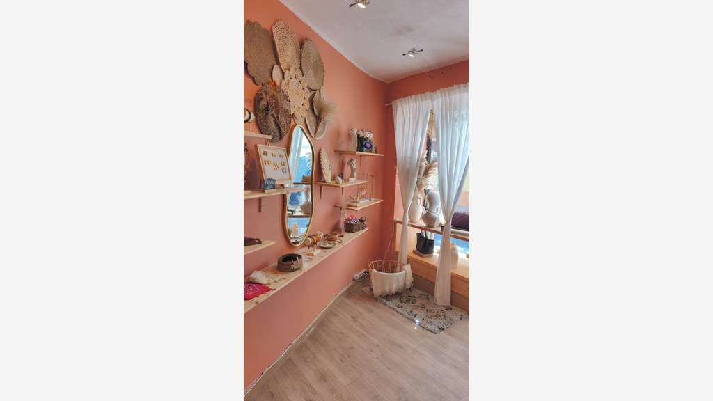 Droit au bail boutique à Vence centre – LOYER 369€