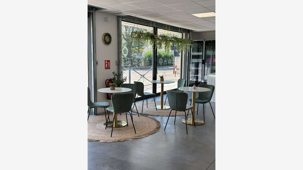 Cession de droit au bail – Restaurant / Salon de t