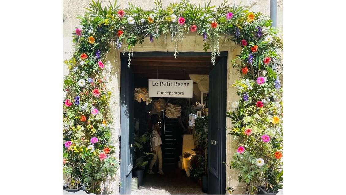 Droit au bail commerce 180m² à Uzès centre 30