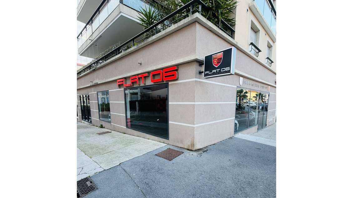 Bail à céder showroom auto premium à Cagnes