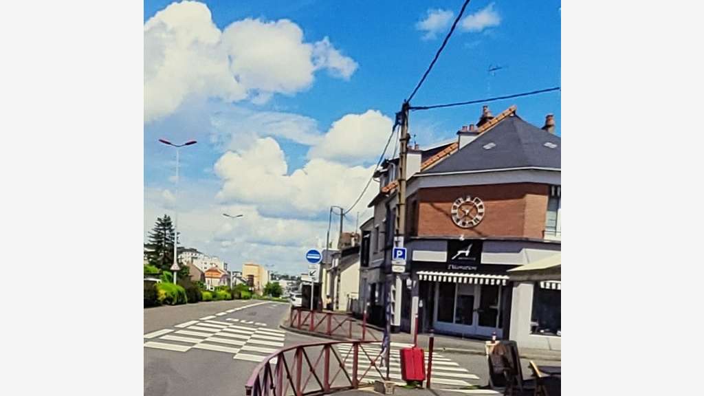 A vendre droit au bail d'un ensemble immobilier
