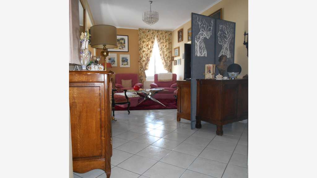 A vendre droit au bail d'un ensemble immobilier
