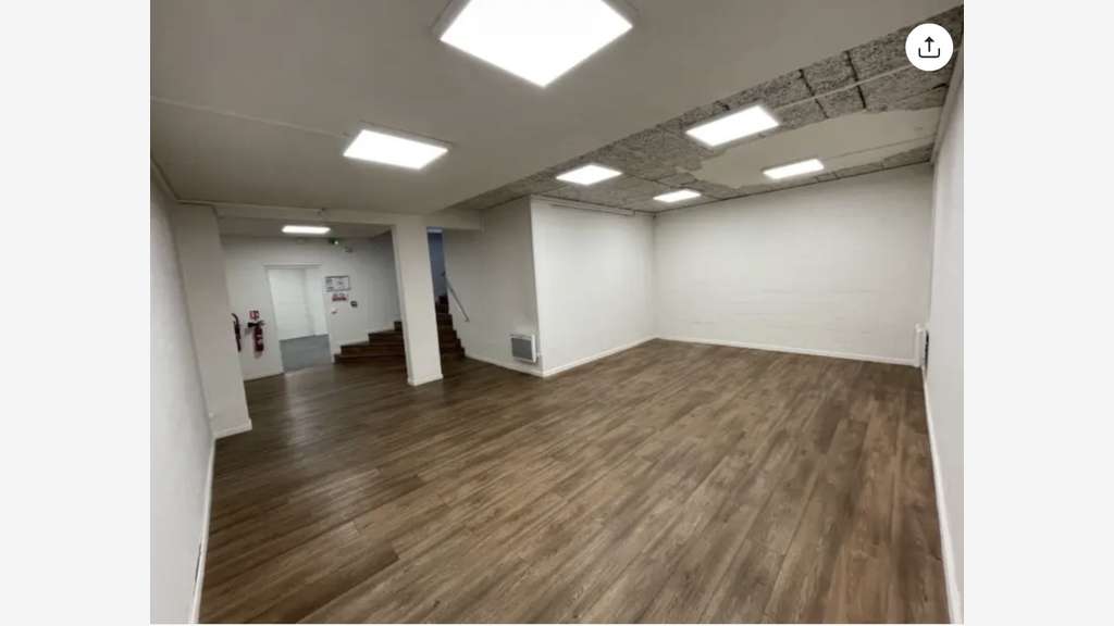 Location local commercial 156m² à Chatou