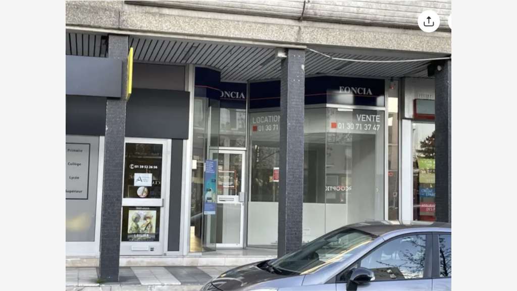 Location local commercial 156m² à Chatou