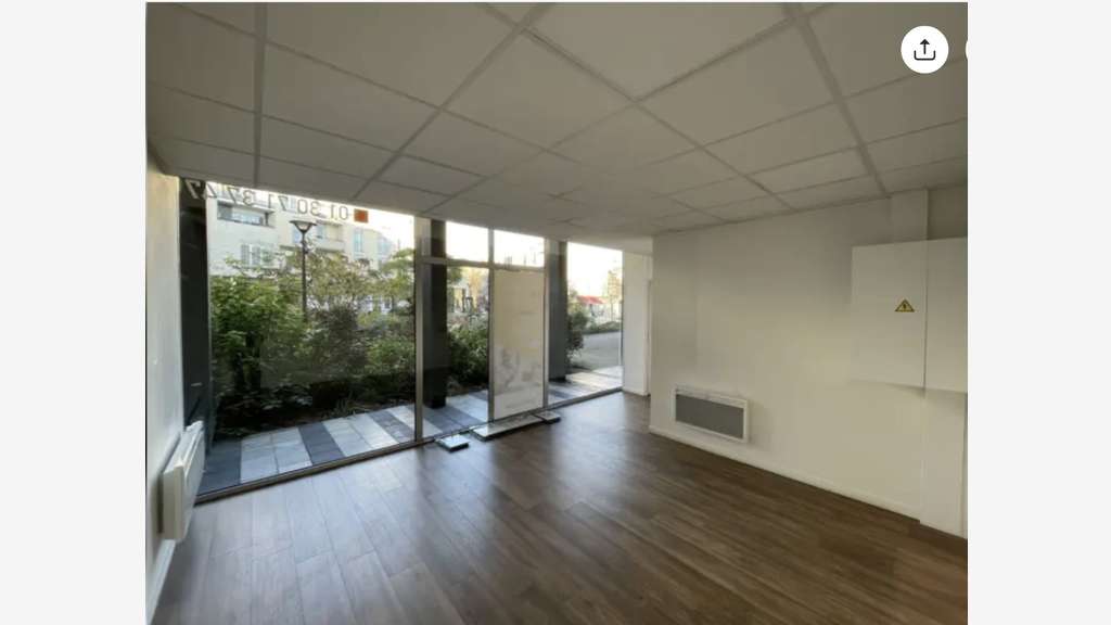 Location local commercial 156m² à Chatou