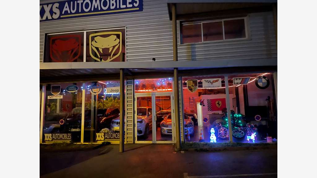 LOCAL COMMERCIAL zone commerciale