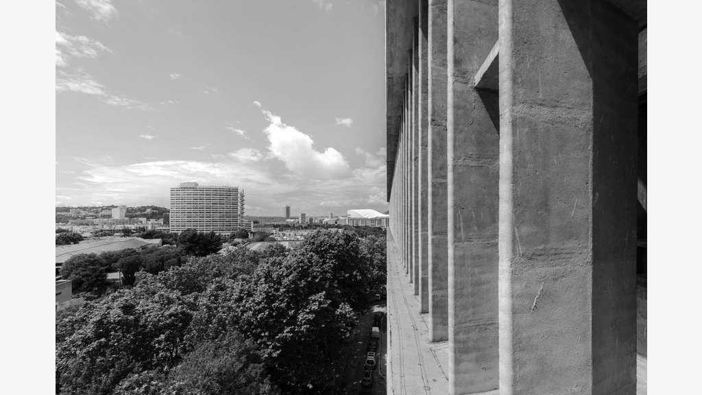 Locaux 66m² vue mer à la Cité Radieuse à Marseille
