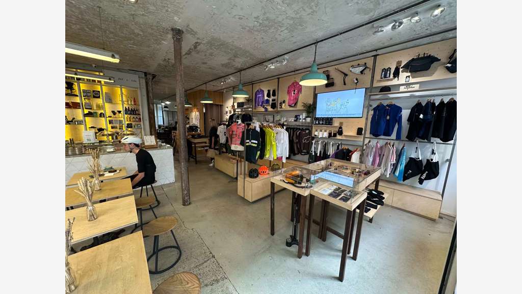 Magasin/café à Paris 11e arr