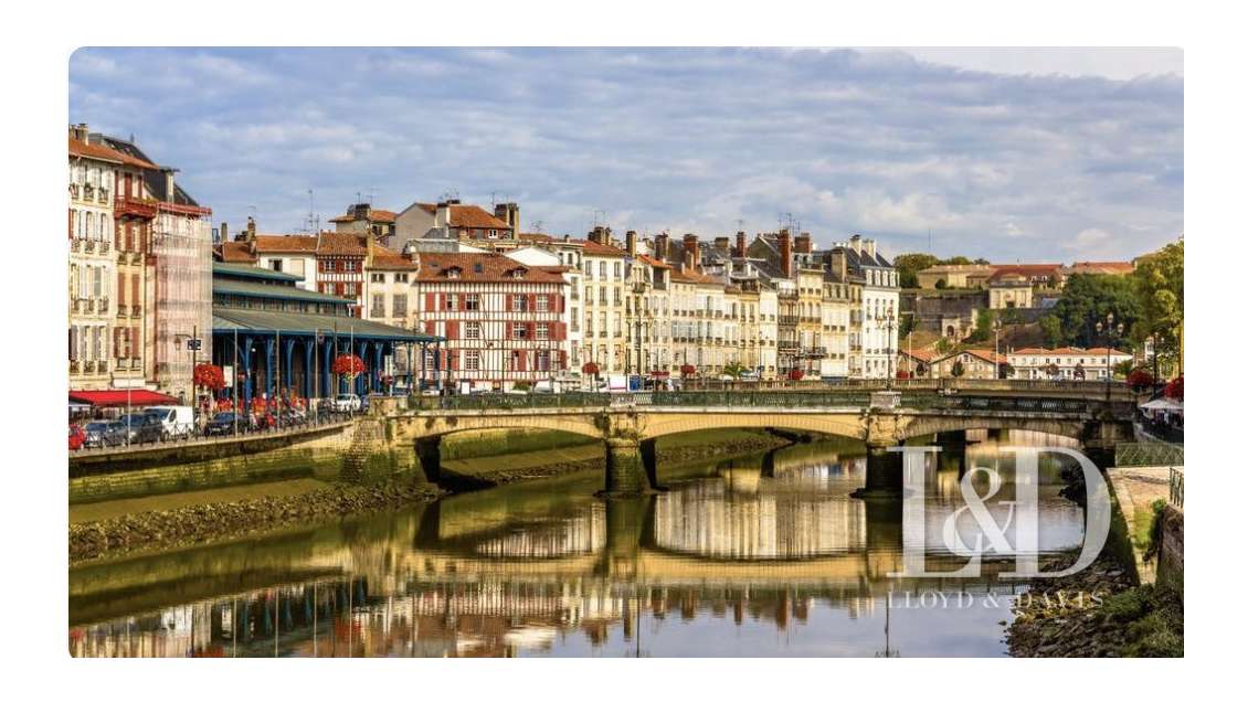 A céder local pro de 50m² avec logement à Bayonne