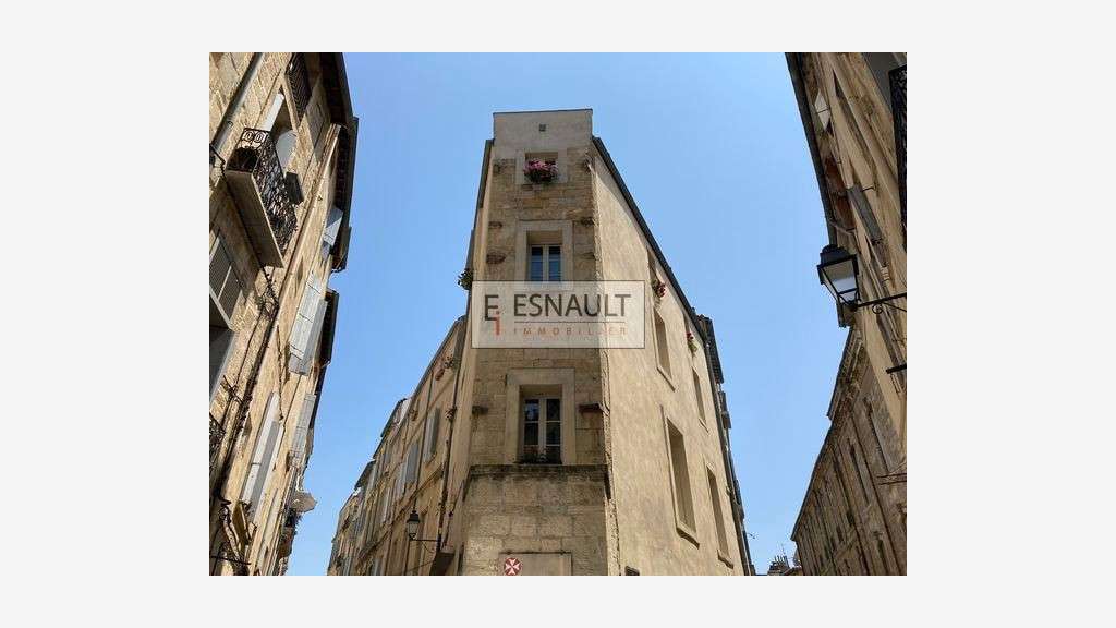 Bail à céder 30m² empl n°1 Montpellier Écusson