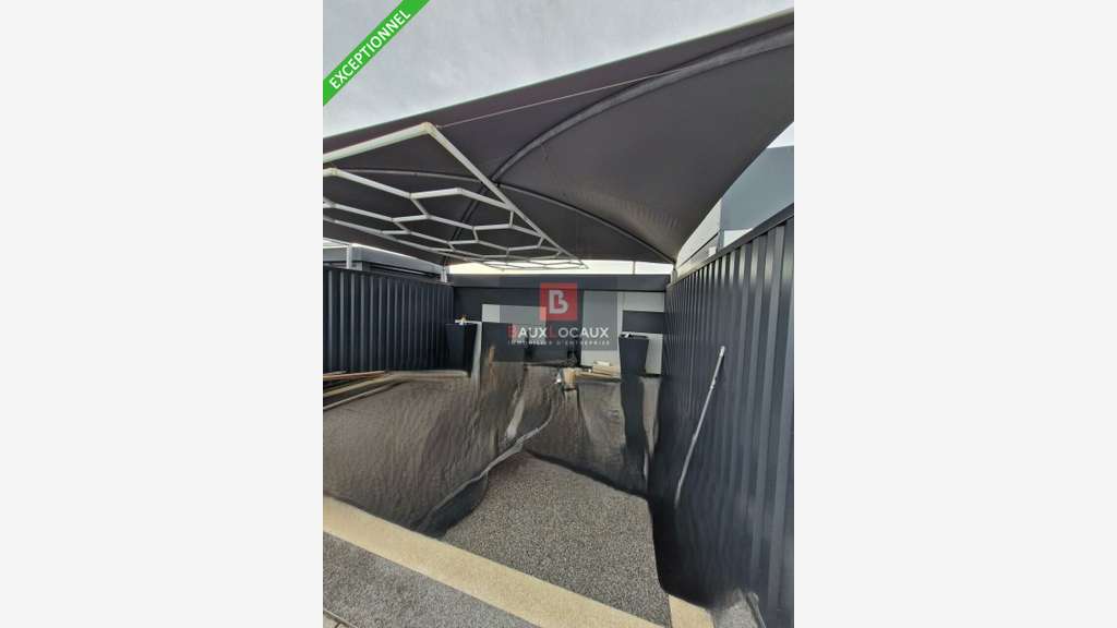 DAB local 145m² à La Fare-les-Oliviers