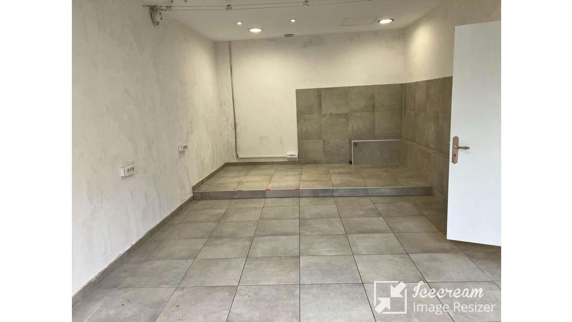 DAB local commercial 35m² à Aix-en-Provence