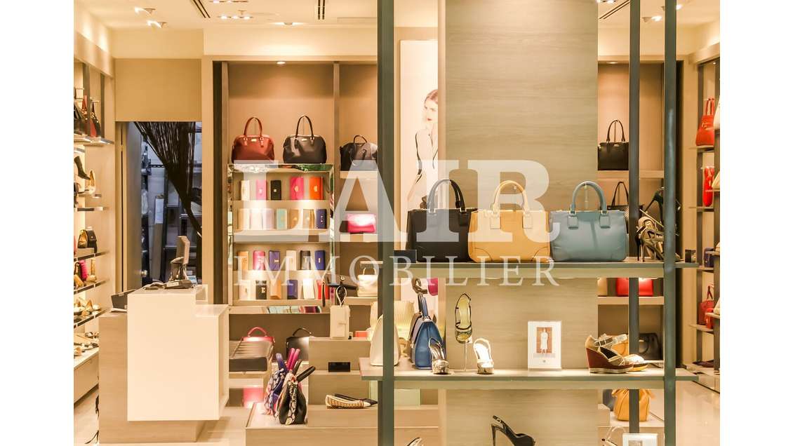 A céder droit au bail de 50m² à Bagnoles de l'Orne