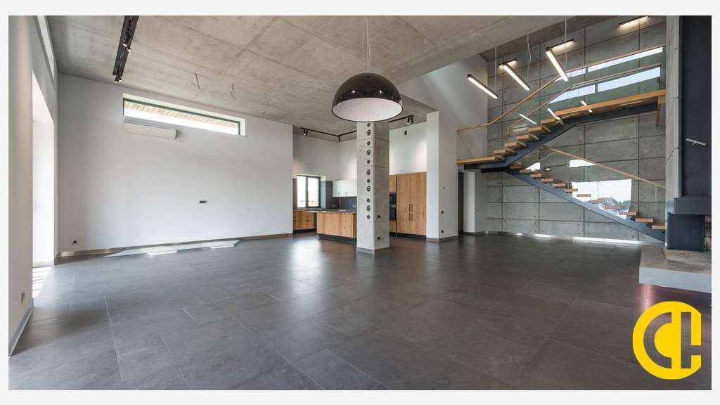 74 DAB local commercial 545m² sur Annecy
