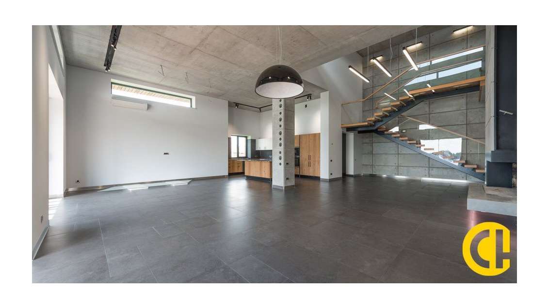 74 DAB local commercial 545m² sur Annecy