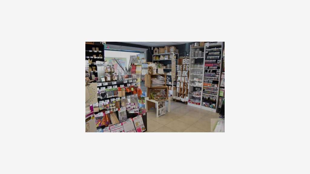 DAB local 120m² Annecy proche C.C. de Courrier