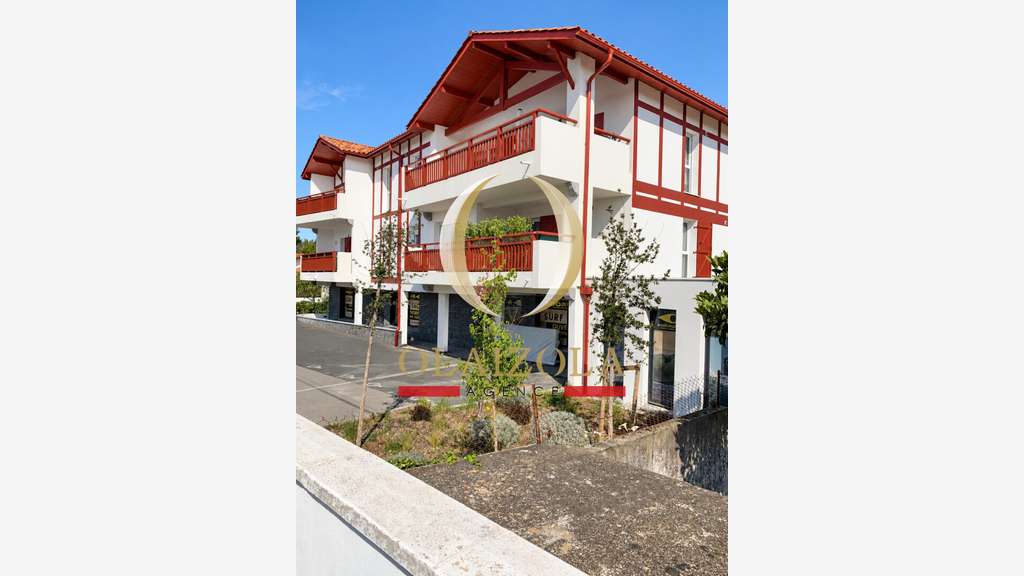 Droit au bail local 160m² RDC à Bidart
