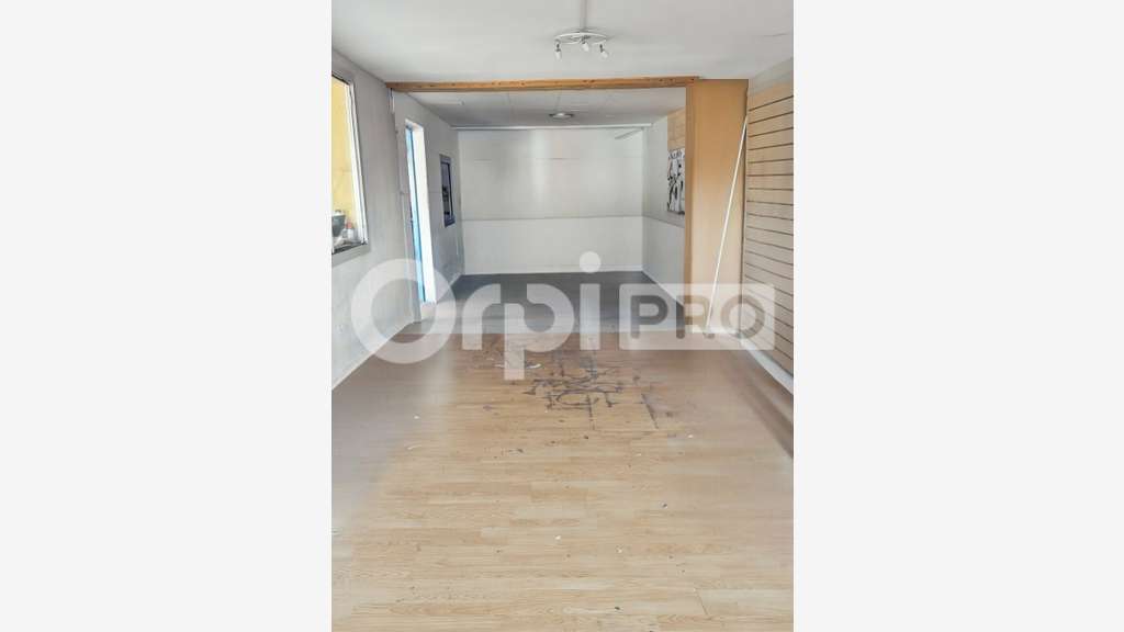 Local d'activité 200m² à louer empl N°1 ZA Agde