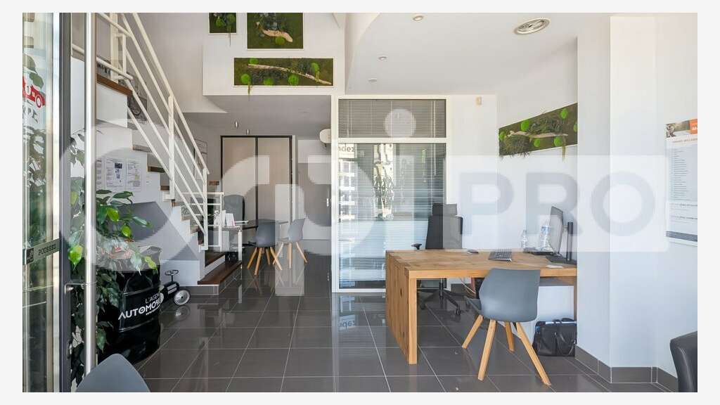 Droit au bail 100m² bel emplacement à Agde centre
