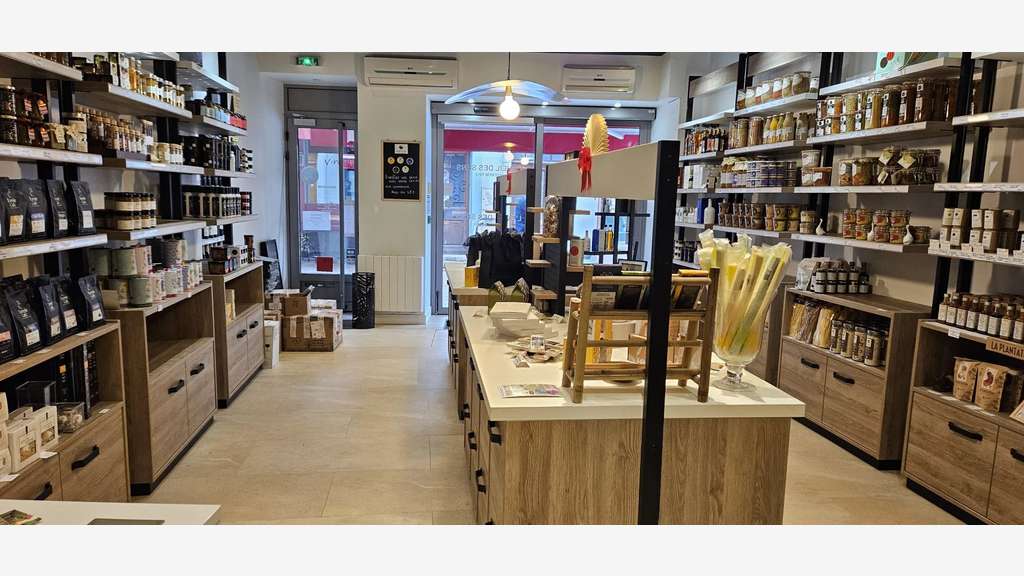 À céder DAB local commercial 46m² Aix-les-Bains