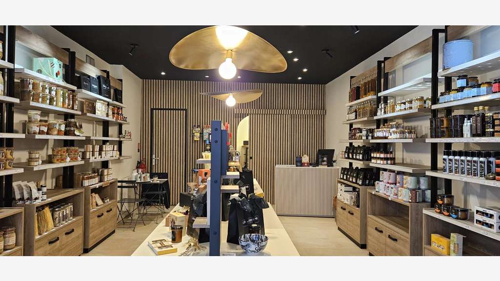 À céder DAB local commercial 46m² Aix-les-Bains