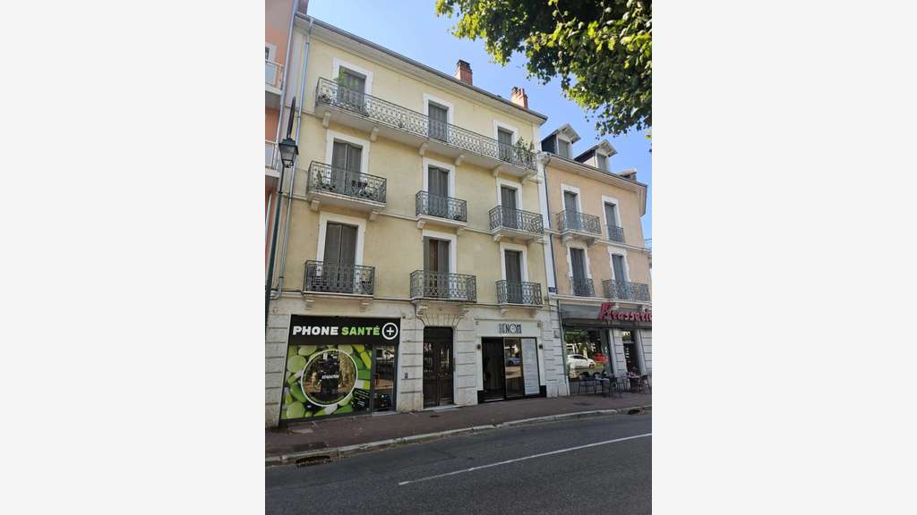 Droit au bail local commercial 44m² Aix-les-Bains