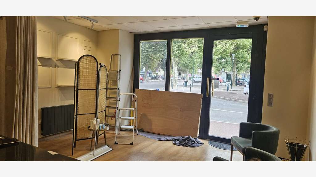 Droit au bail local commercial 44m² Aix-les-Bains