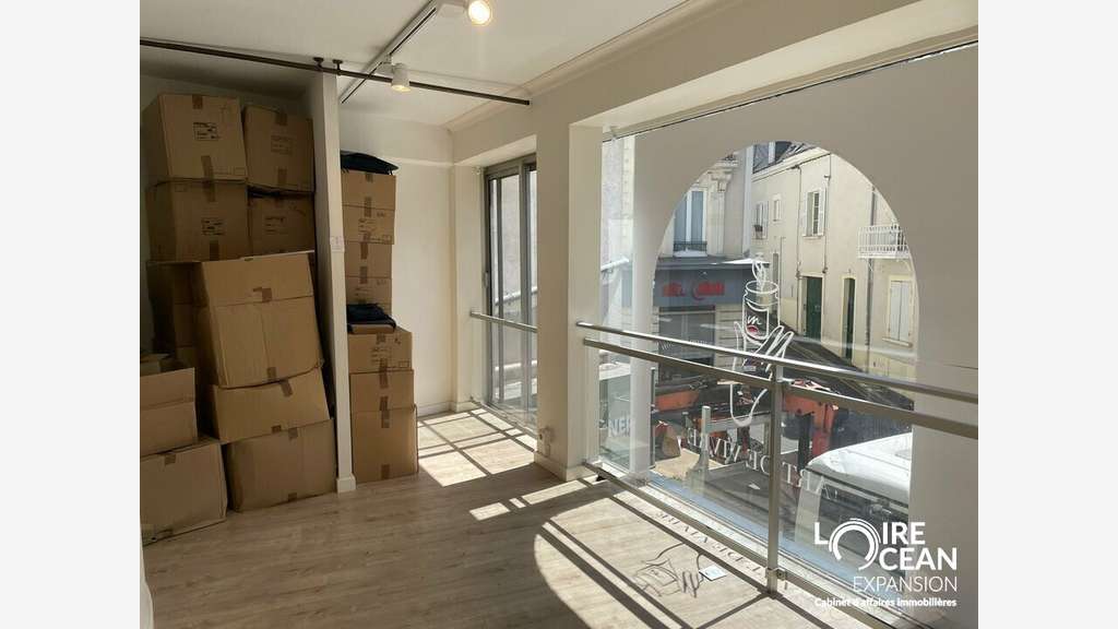 ANGERS - LOCAL COMMERCIAL à louer