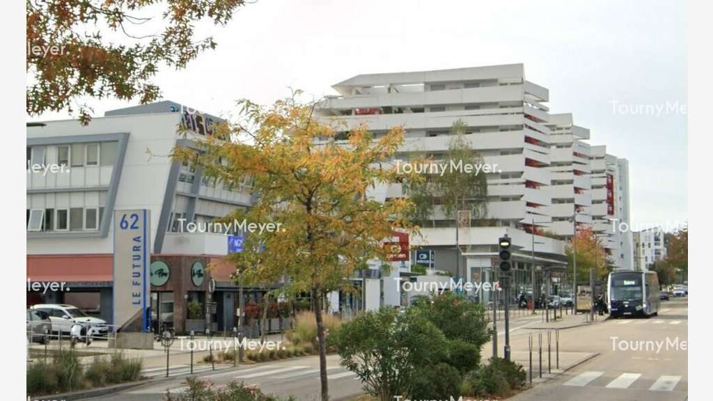 Local 487m² belle visibilité axe passant Anglet